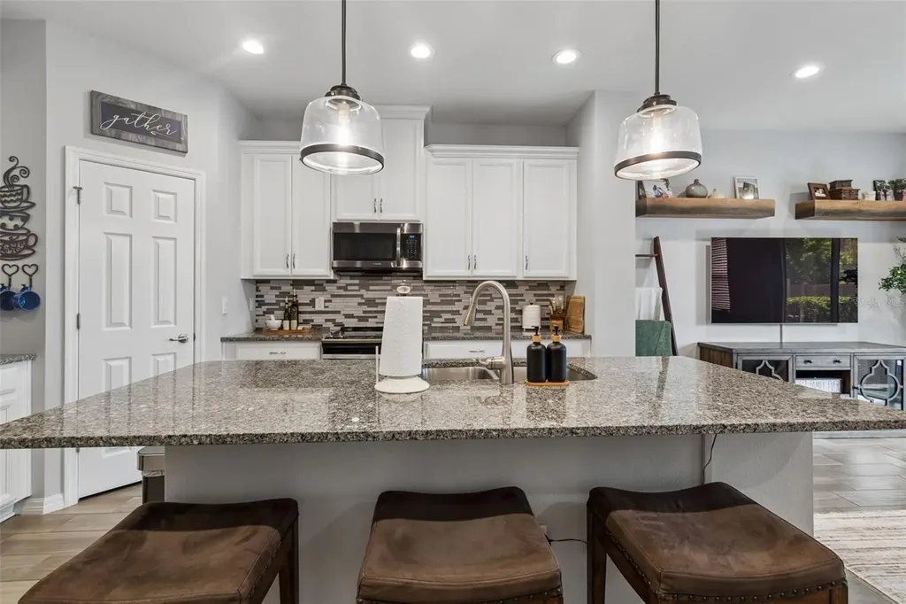 2064 Lake Waters Place Lutz FL 33558
