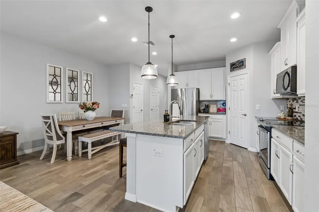 2064 Lake Waters Place Lutz FL 33558