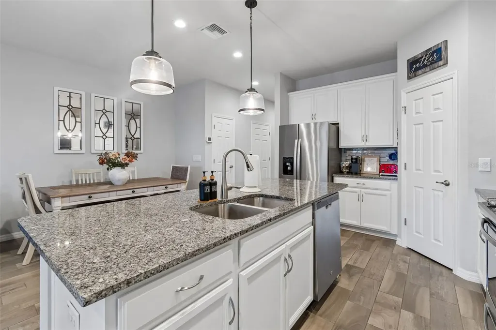 2064 Lake Waters Place Lutz FL 33558