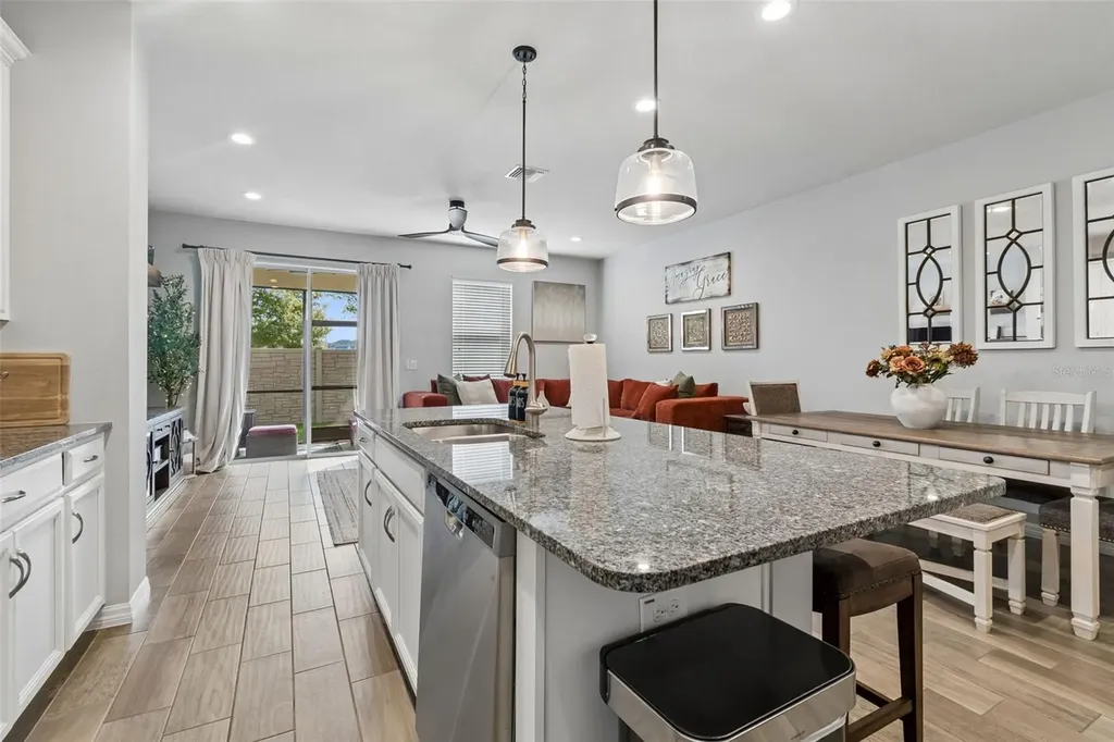 2064 Lake Waters Place Lutz FL 33558