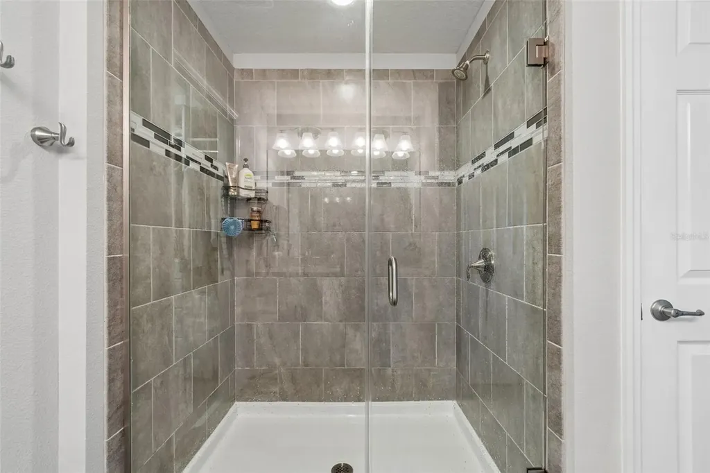 2064 Lake Waters Place Lutz FL 33558