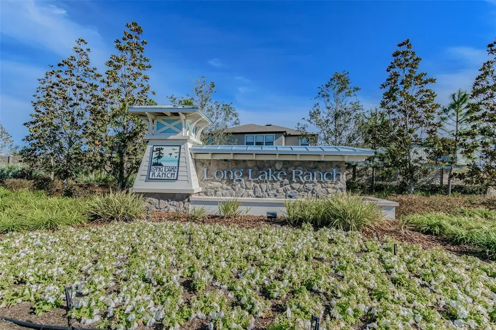 2064 Lake Waters Place Lutz FL 33558