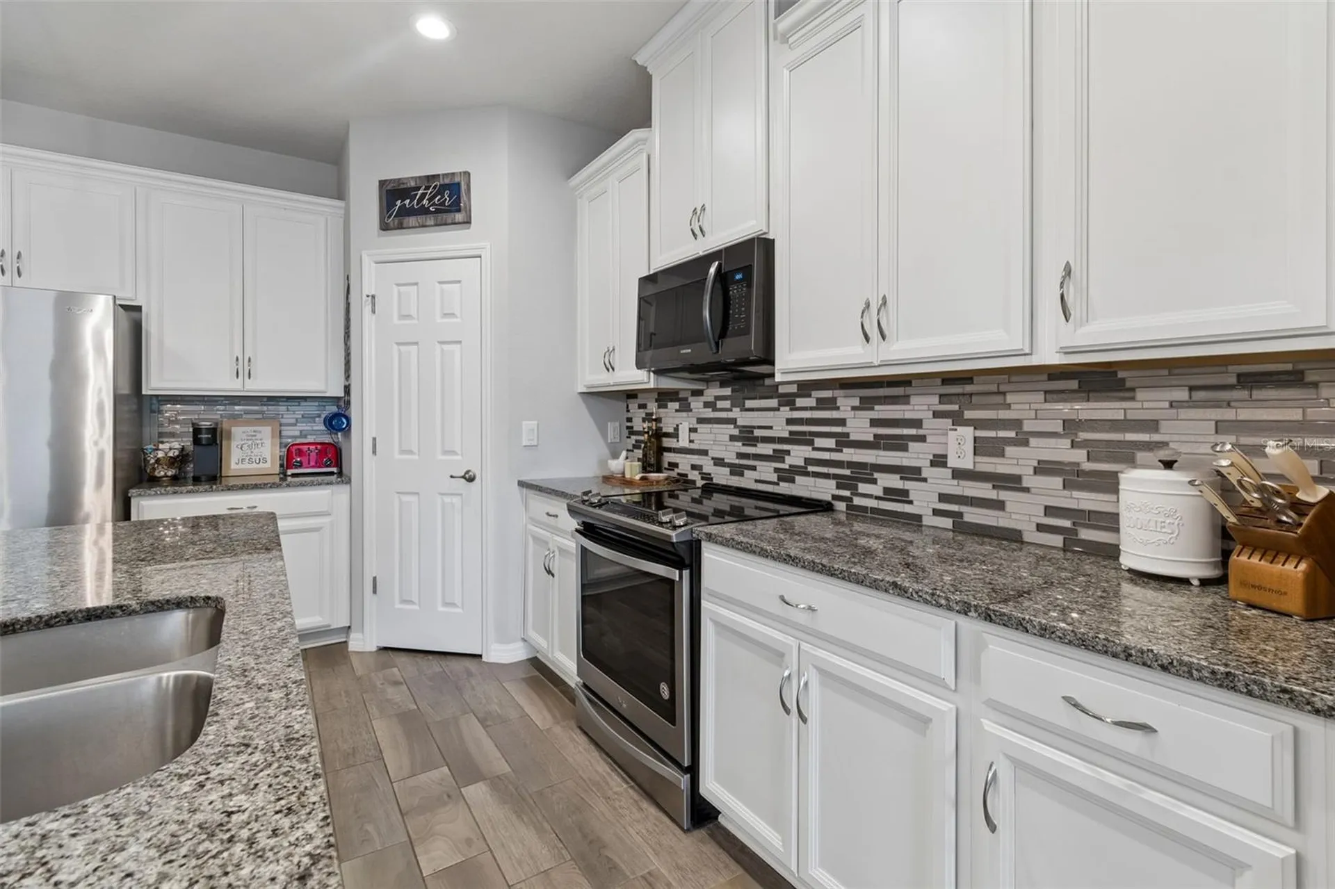 2064 Lake Waters Place Lutz FL 33558