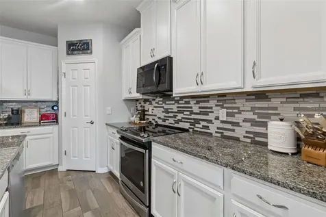 2064 Lake Waters Place Lutz FL 33558