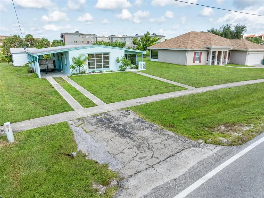 3107 Easy Street Port Charlotte FL 33952