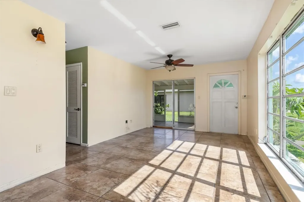 3107 Easy Street Port Charlotte FL 33952