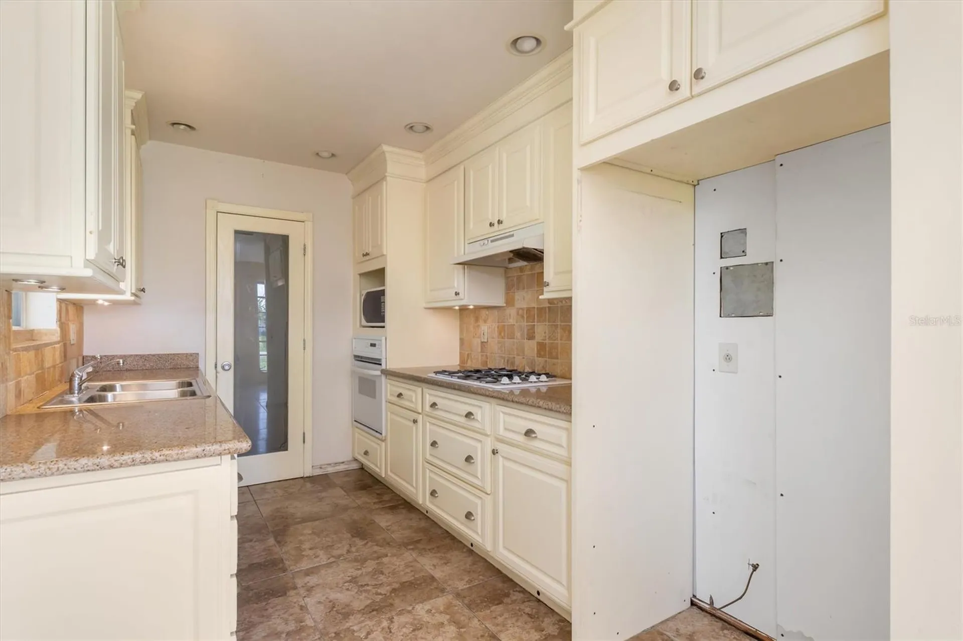 3107 Easy Street Port Charlotte FL 33952