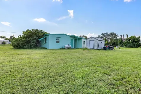 3107 Easy Street Port Charlotte FL 33952