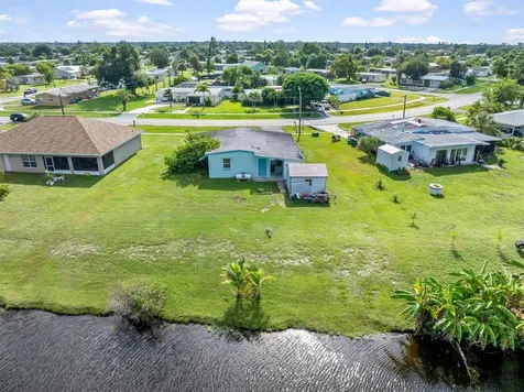 3107 Easy Street Port Charlotte FL 33952