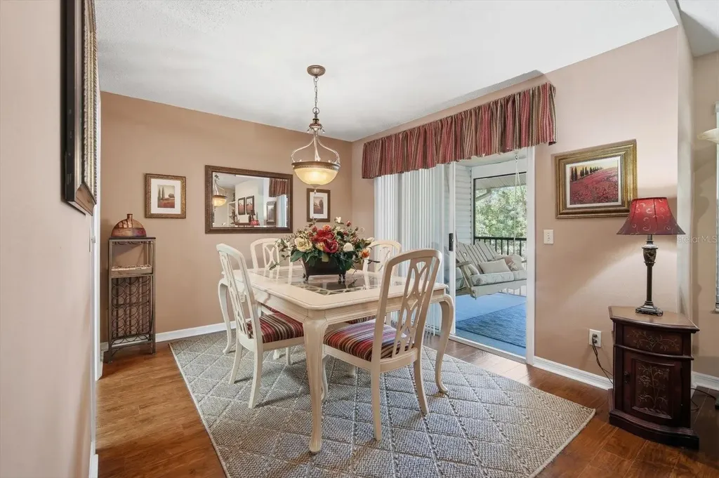 3213 Valley Oaks Drive Tampa FL 33618