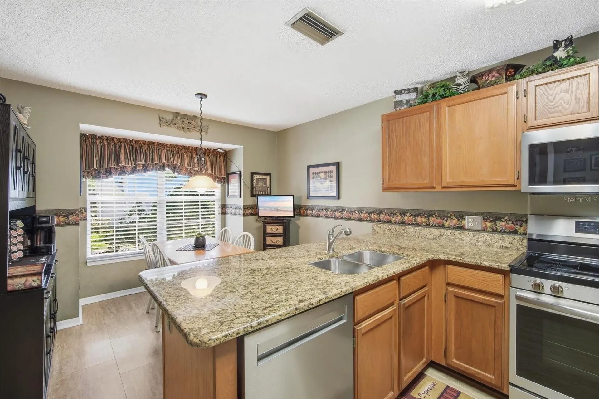 3213 Valley Oaks Drive Tampa FL 33618