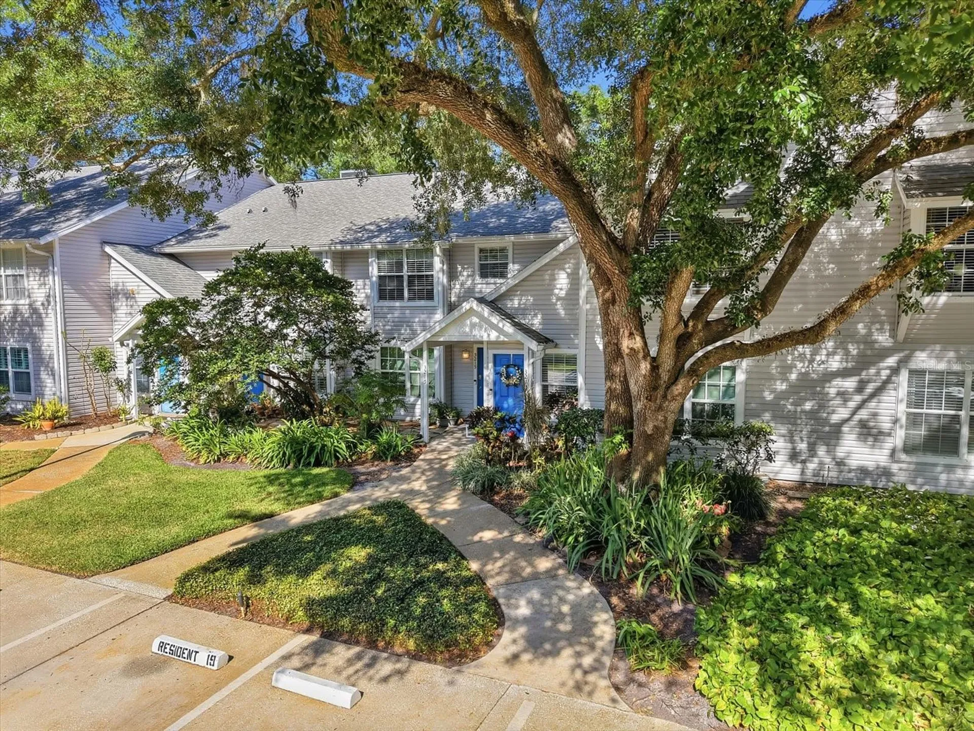 3213 Valley Oaks Drive Tampa FL 33618