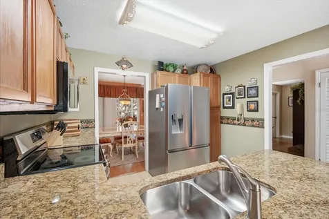 3213 Valley Oaks Drive Tampa FL 33618