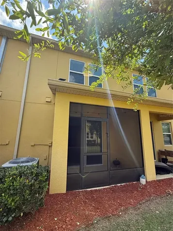 9067 Menewa Court Orlando FL 32825
