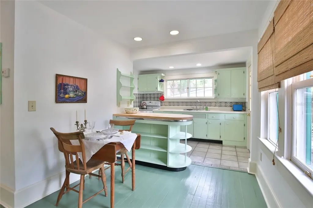 708 42nd Street Sarasota FL 34234