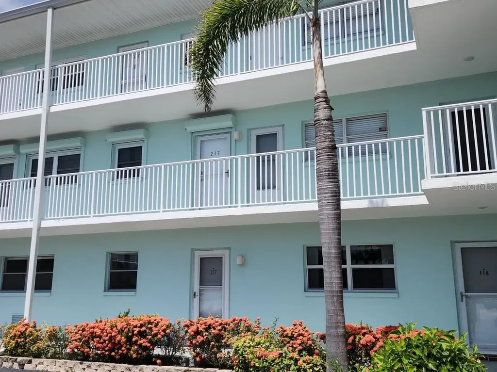 1819 Shore Drive S South Pasadena FL 33707