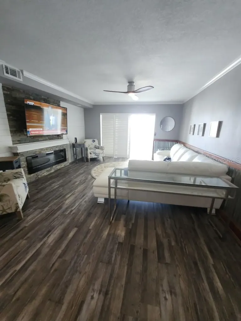 1819 Shore Drive S South Pasadena FL 33707