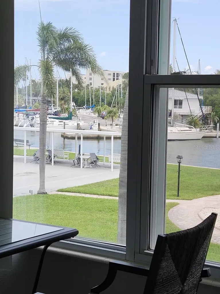1819 Shore Drive S South Pasadena FL 33707