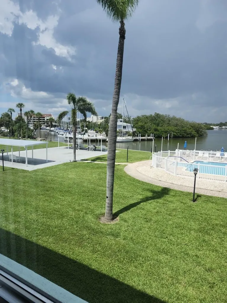 1819 Shore Drive S South Pasadena FL 33707