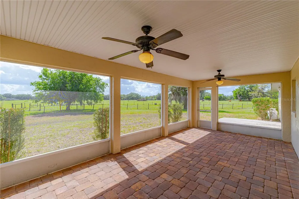 8197 Cr 736 Center Hill FL 33514