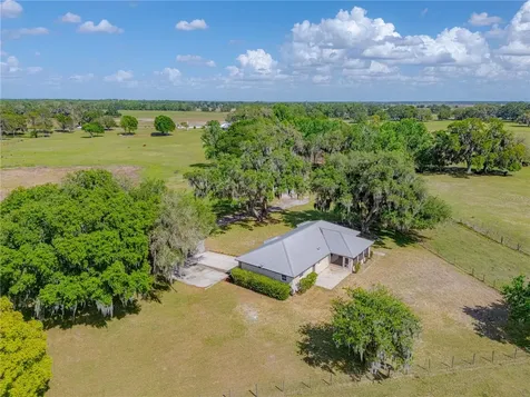 8197 Cr 736 Center Hill FL 33514