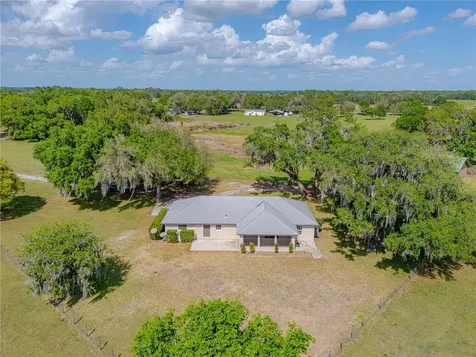 8197 Cr 736 Center Hill FL 33514