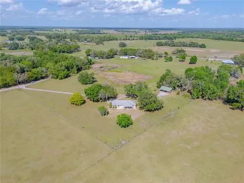 8197 Cr 736 Center Hill FL 33514