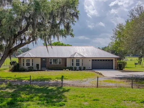 8197 Cr 736 Center Hill FL 33514