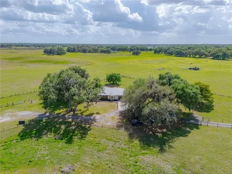 8197 Cr 736 Center Hill FL 33514