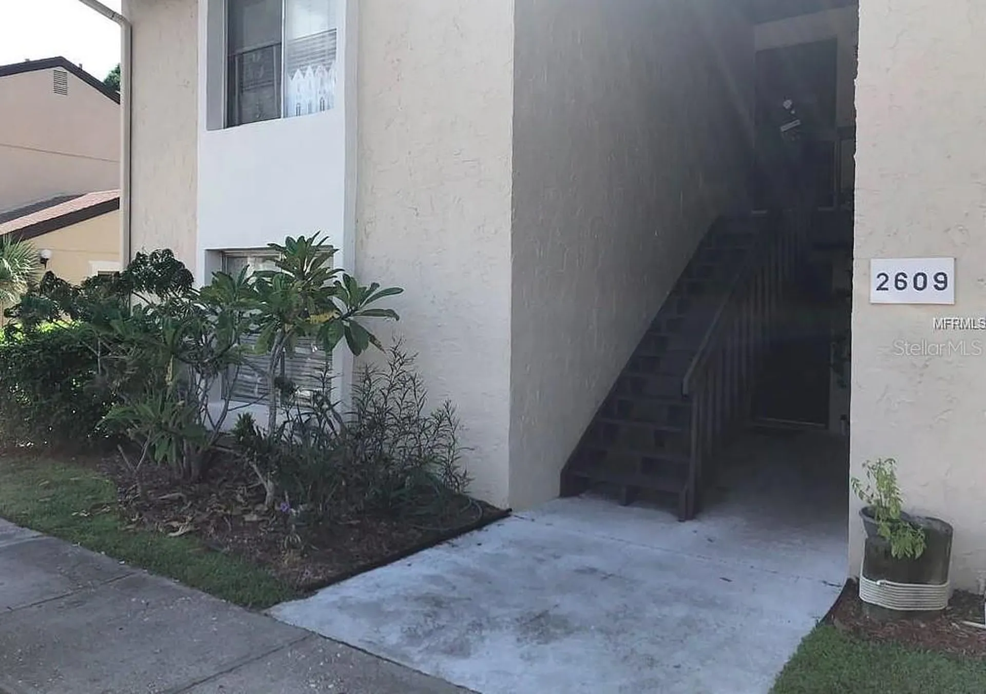 2609 Pine Lake Terrace Sarasota FL 34237