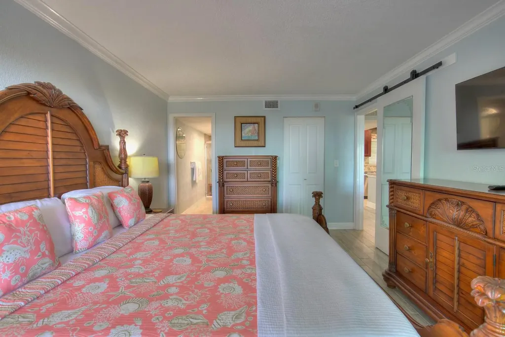1230 Gulf Boulevard Clearwater FL 33767