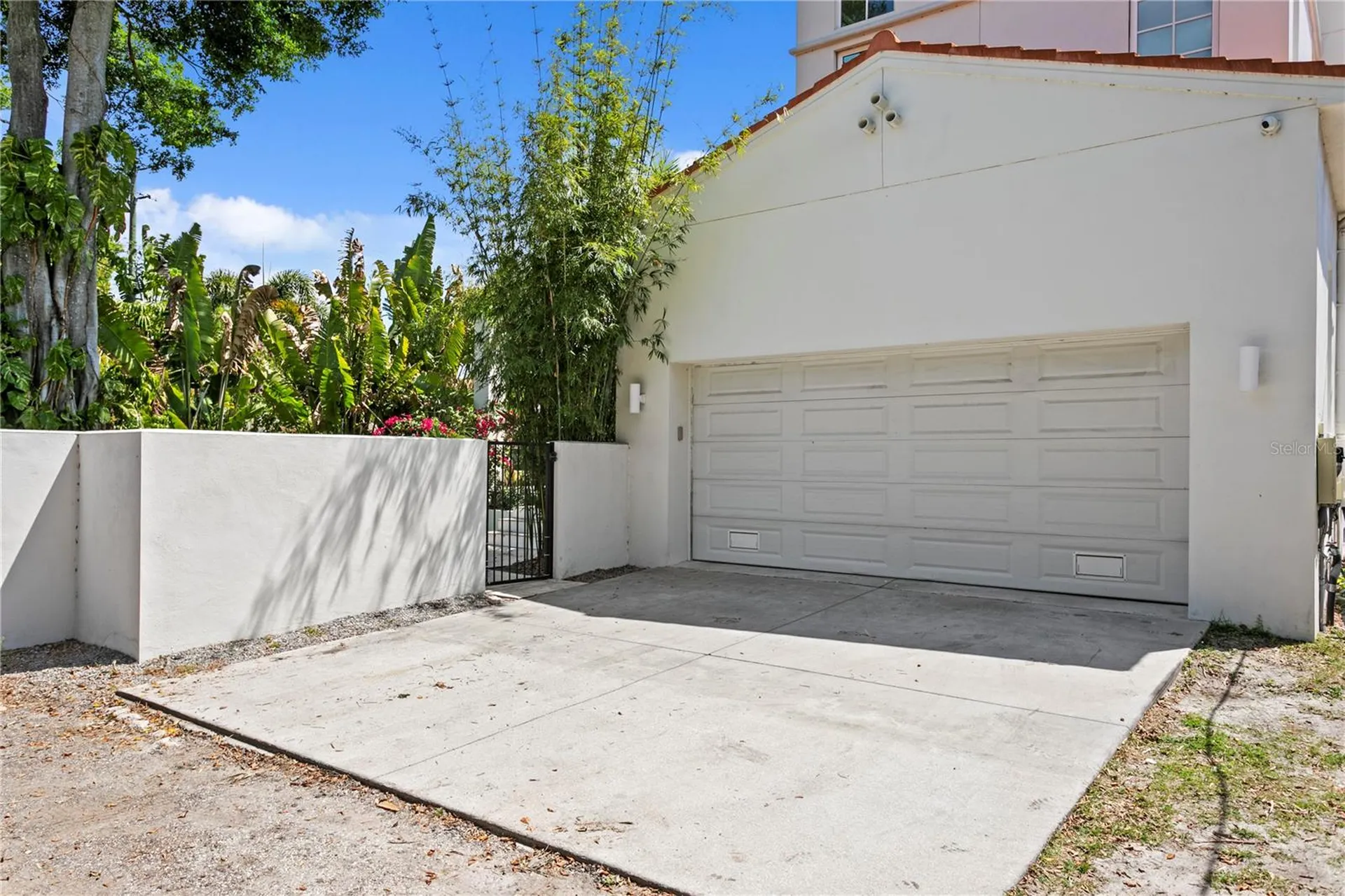 325 22nd Avenue NE St Petersburg FL 33704