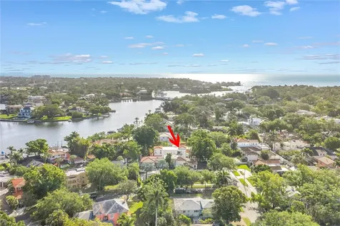 325 22nd Avenue NE St Petersburg FL 33704