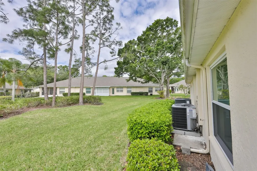 2414 Old Nantucket Court Sun City Center FL 33573