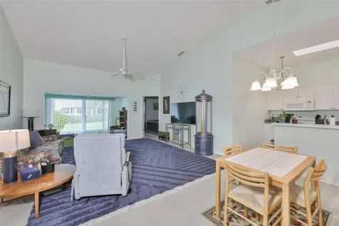 2414 Old Nantucket Court Sun City Center FL 33573