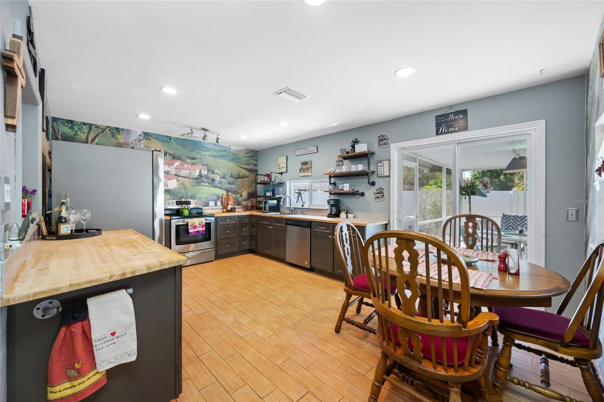 2424 Osprey Avenue Palm Harbor FL 34683