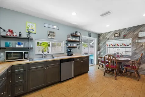 2424 Osprey Avenue Palm Harbor FL 34683
