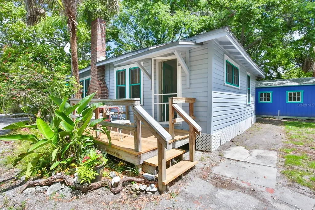 708 42nd Street Sarasota FL 34234