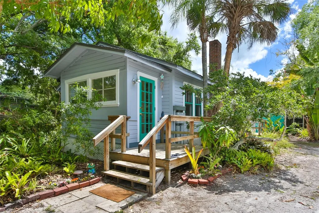 708 42nd Street Sarasota FL 34234