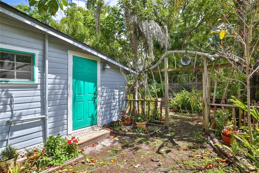 708 42nd Street Sarasota FL 34234