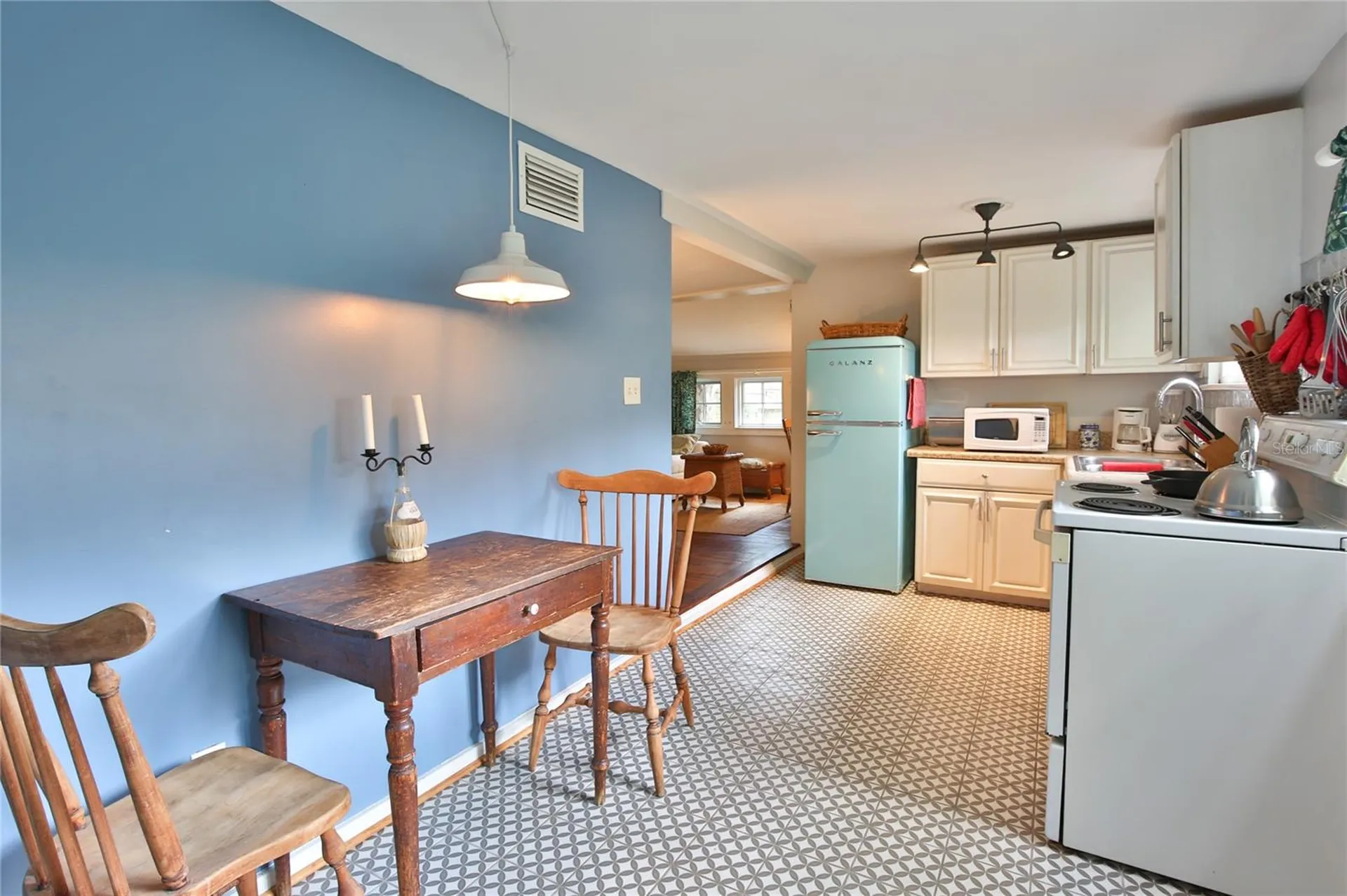 708 42nd Street Sarasota FL 34234