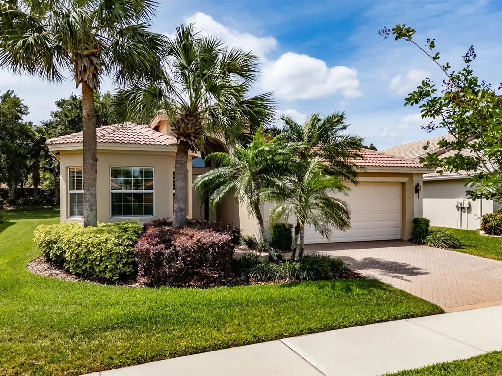 16020 Golden Lakes Drive Wimauma FL 33598