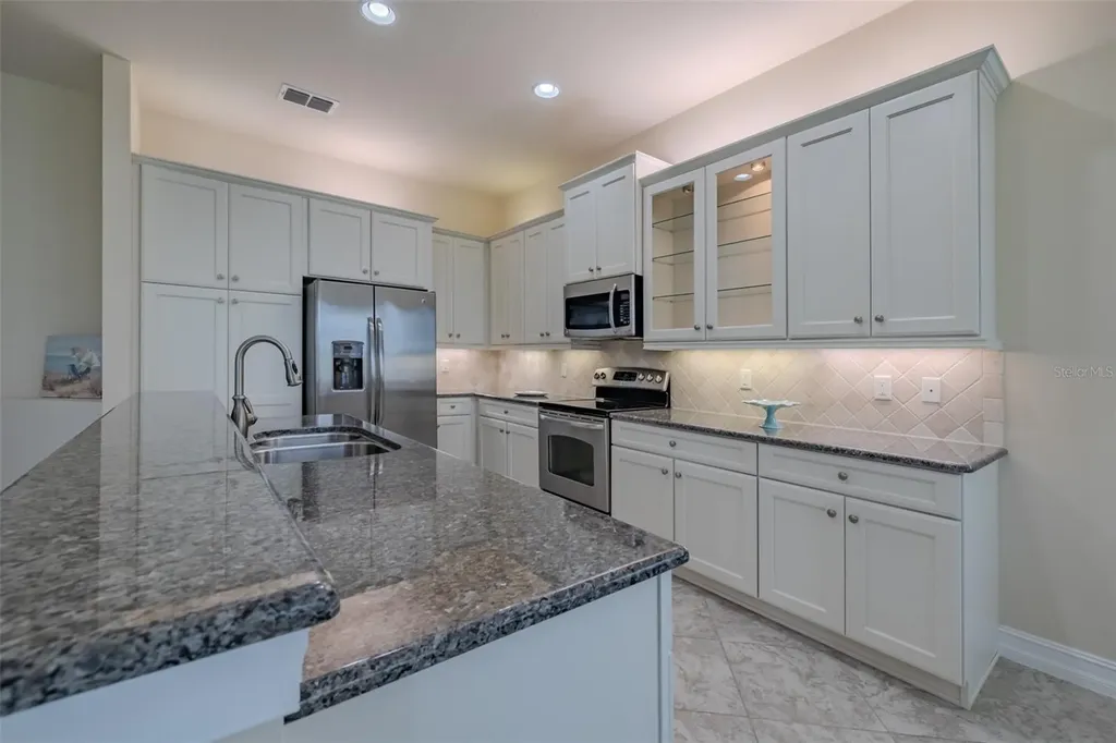 16020 Golden Lakes Drive Wimauma FL 33598