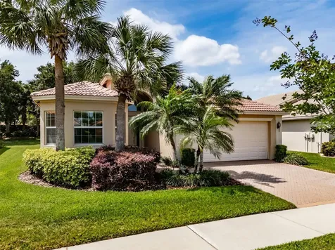 16020 Golden Lakes Drive Wimauma FL 33598