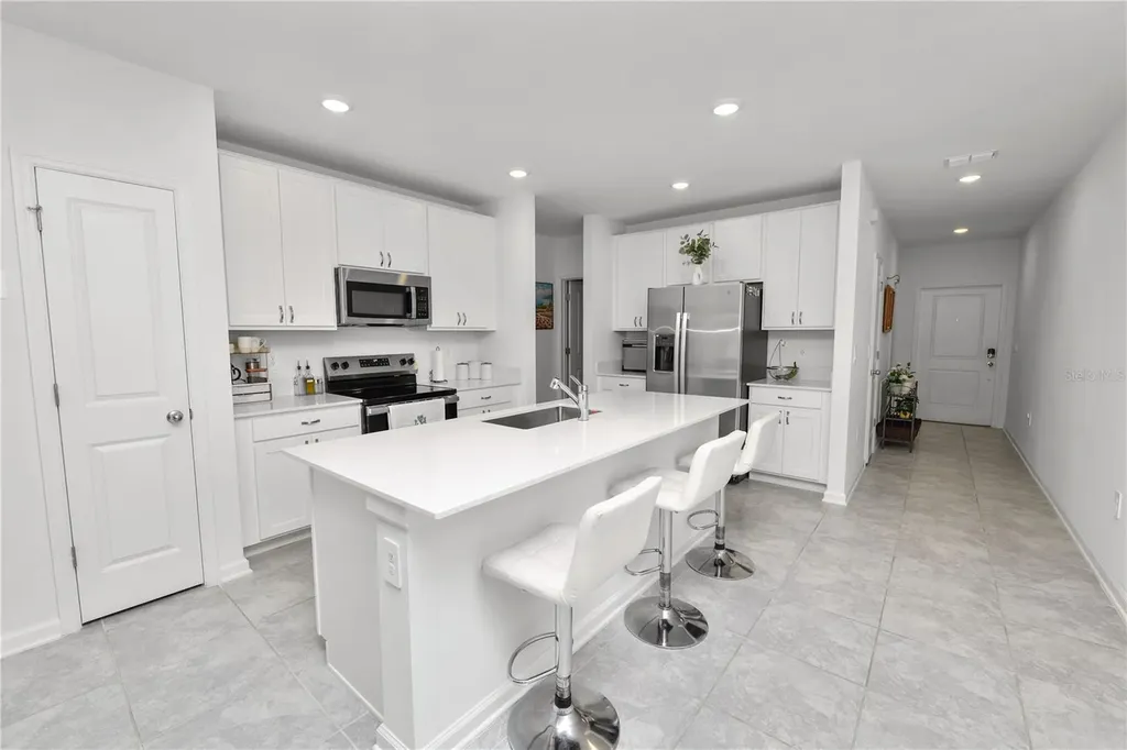 1740 White Water Court Davenport FL 33837
