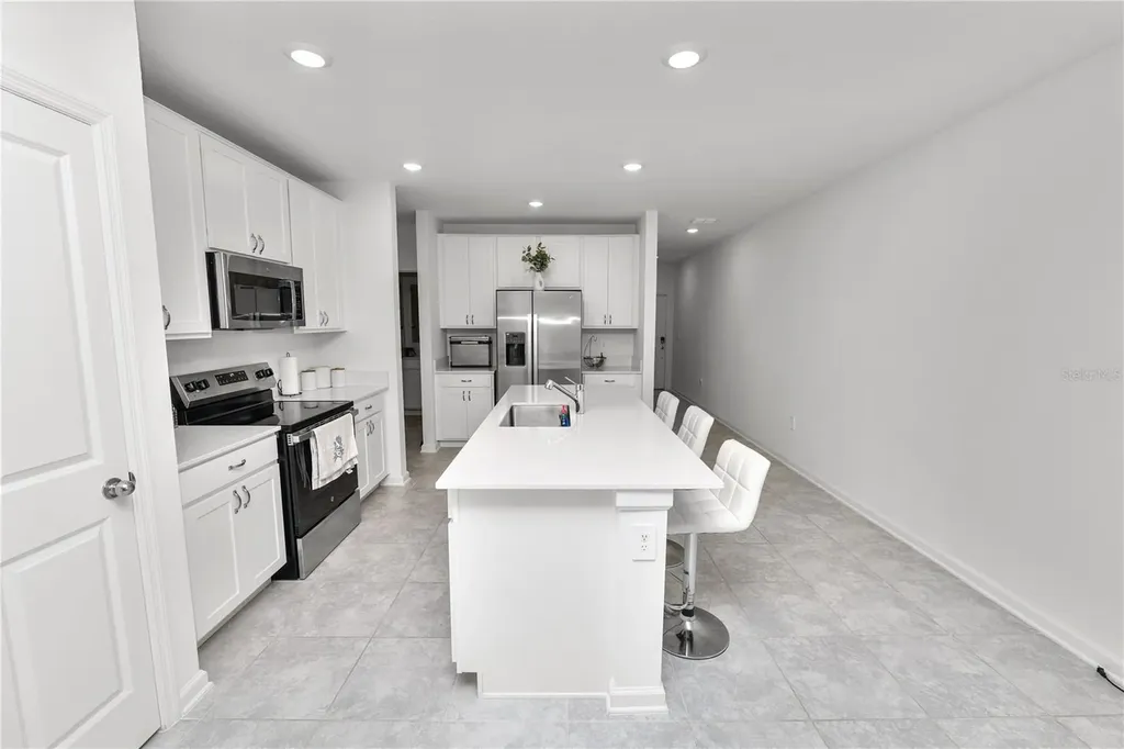 1740 White Water Court Davenport FL 33837