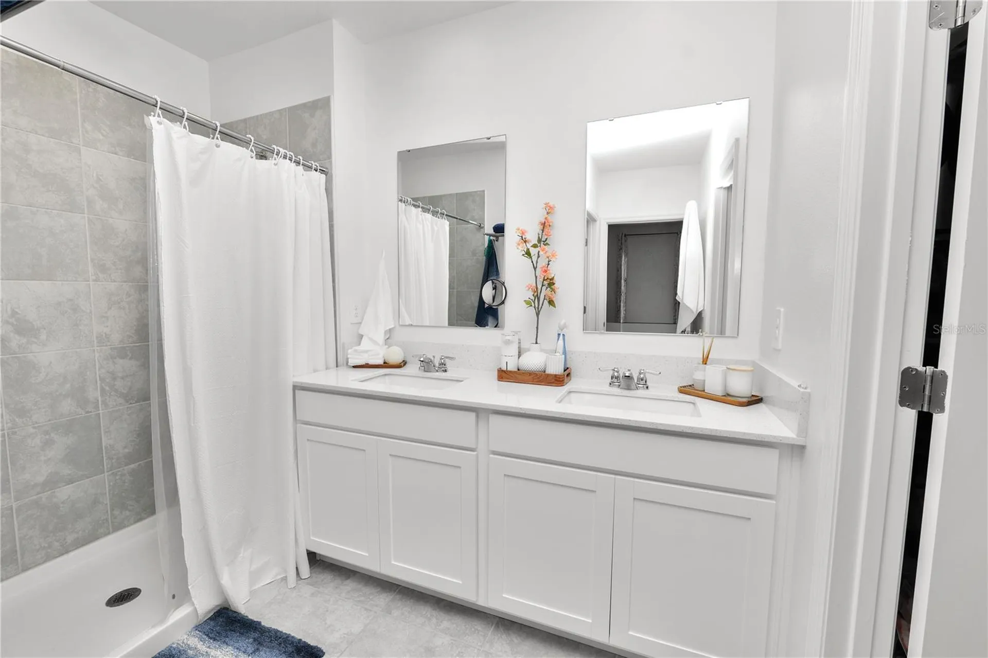 1740 White Water Court Davenport FL 33837