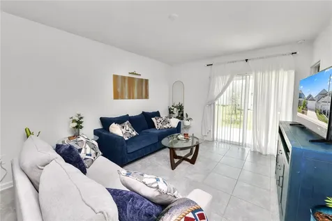 1740 White Water Court Davenport FL 33837