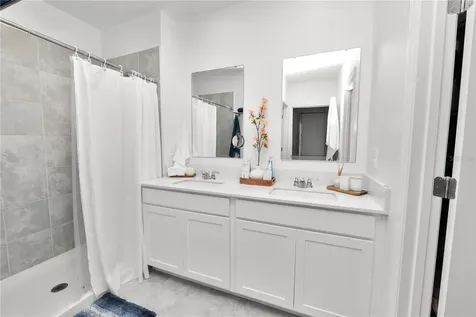 1740 White Water Court Davenport FL 33837