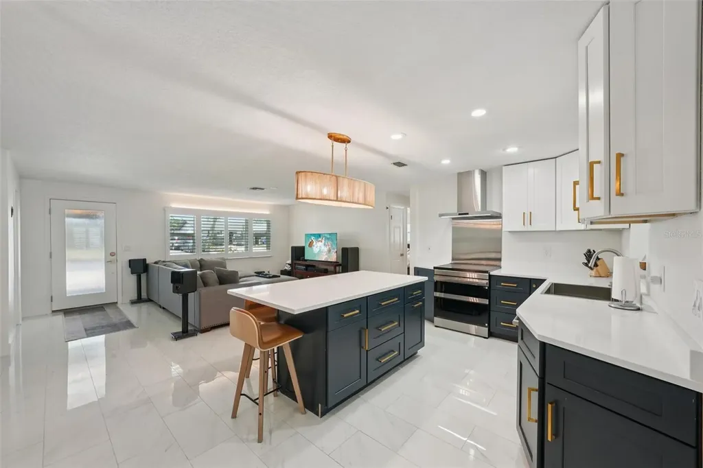 13133 Dorchester Drive Seminole FL 33776